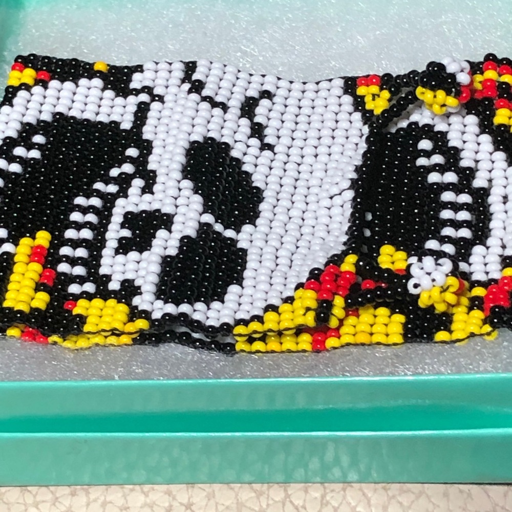 Beaded Thick Skull 💀 hand beaded bracelet